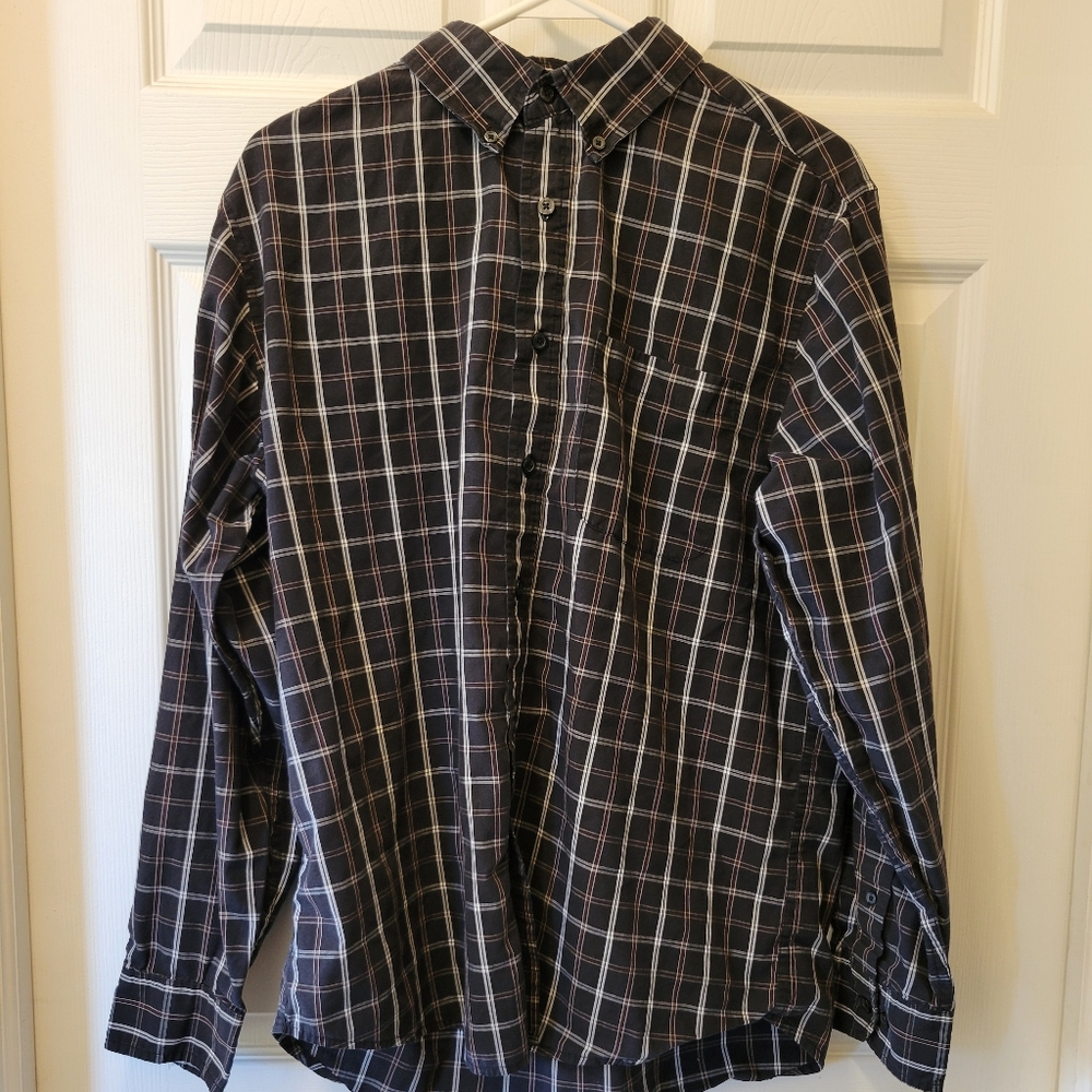 Mens Sz. Med. Button down shirt